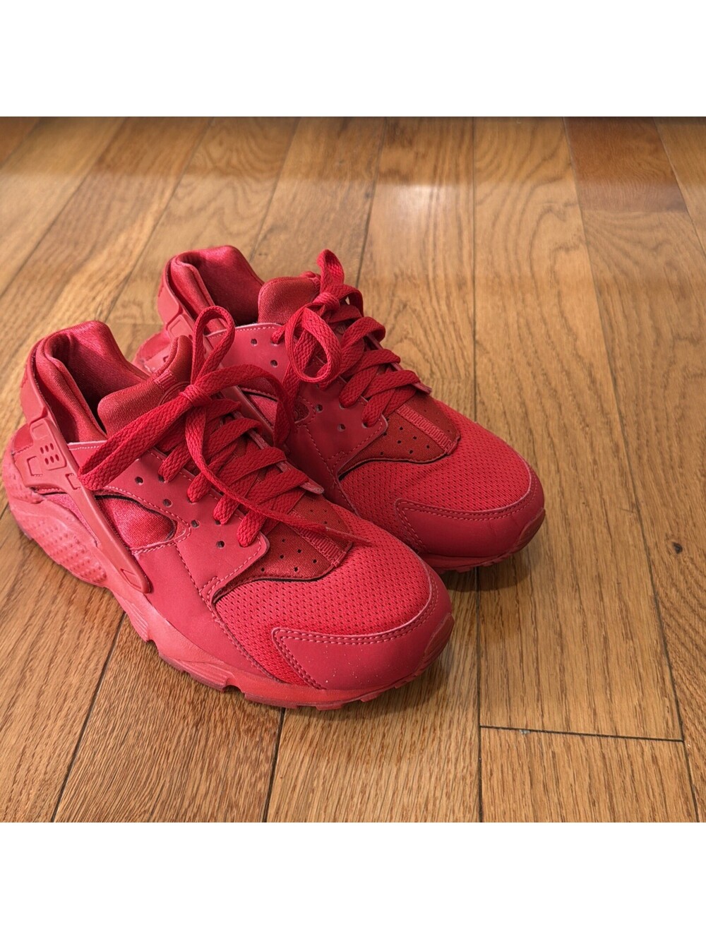 Size 5.5 Y Kids Nike Air Huarache Run "Triple Red/University Red"